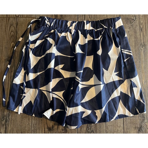 Pants - Navy White Floral Print Wrap Skort Elastic Waist Mini Shorts Skirt Medium